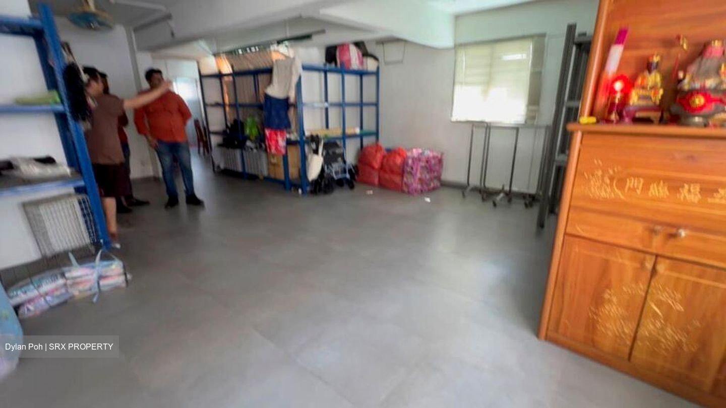 Chong Pang Garden (D27), Shop House #512647341